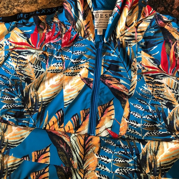 Menβs Guess Hoodie - Picture 6 of 8